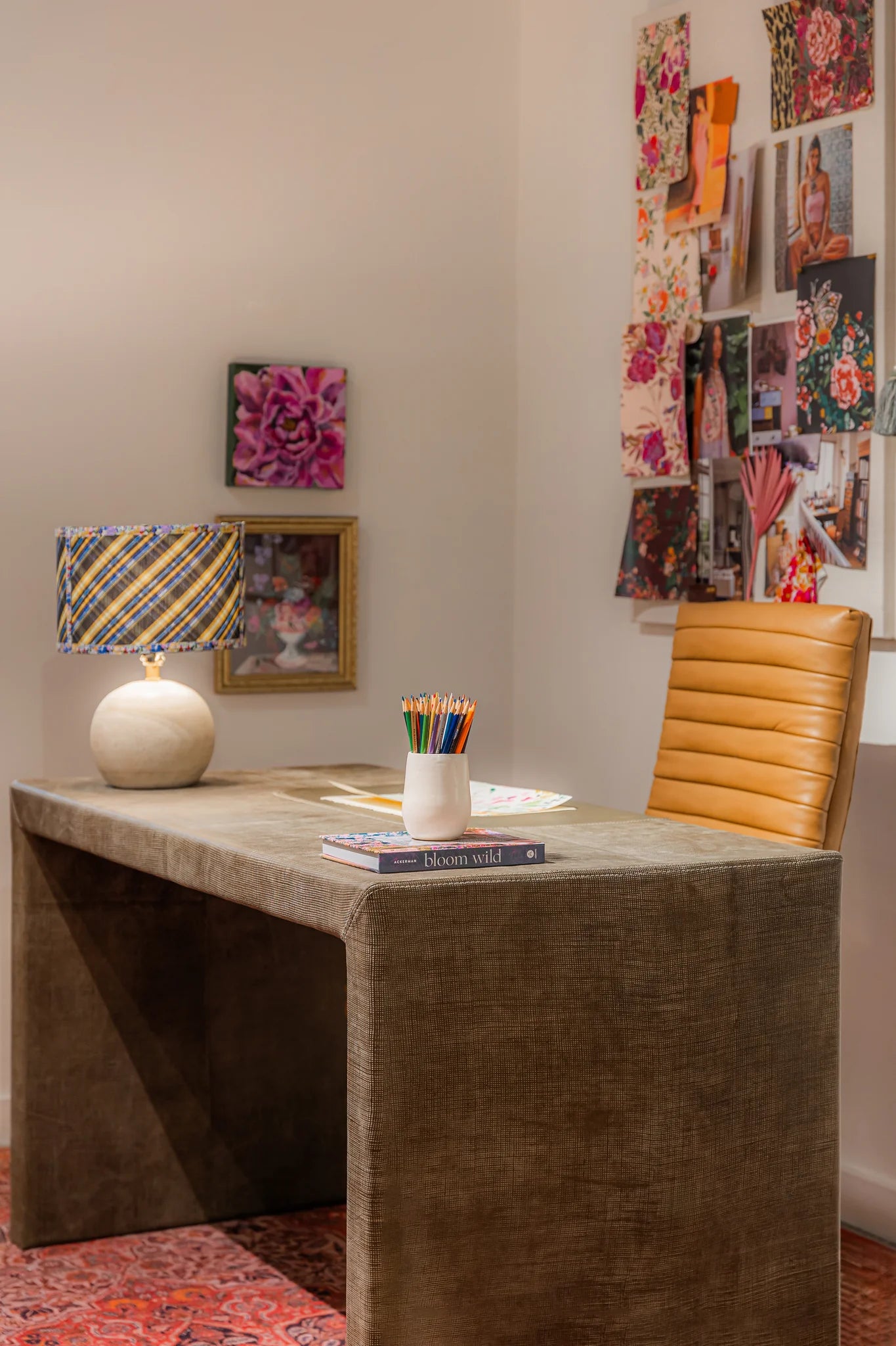Agenda Desk